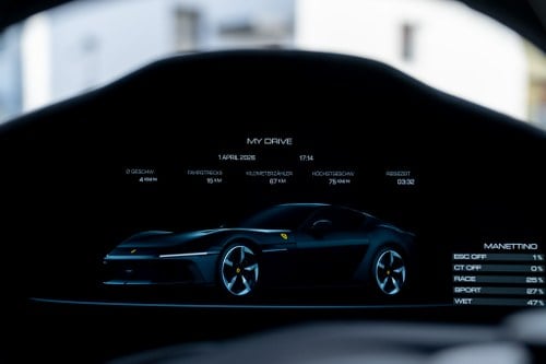 2026 Ferrari 12Cilindri till salu (bild 35 av 120)