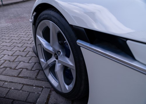 2026 Ferrari 12Cilindri till salu (bild 69 av 120)