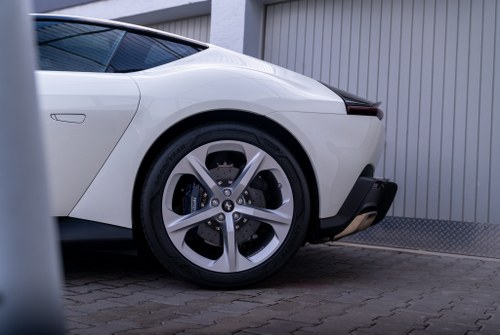 2026 Ferrari 12Cilindri till salu (bild 75 av 120)