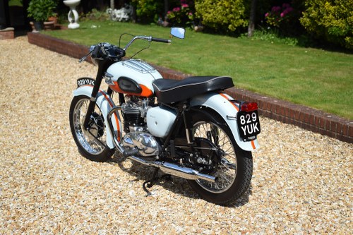 1958 Triumph Bonneville T120R 'Tangerine Dream' à venda (imagem 12 de 94)