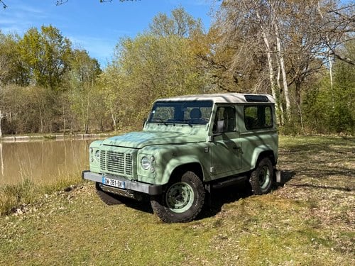2015 Land Rover Defender 90 zum Verkauf (Bild 8 von 21)