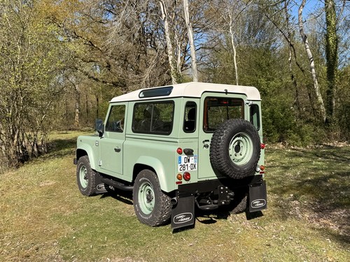 2015 Land Rover Defender 90 zum Verkauf (Bild 10 von 21)