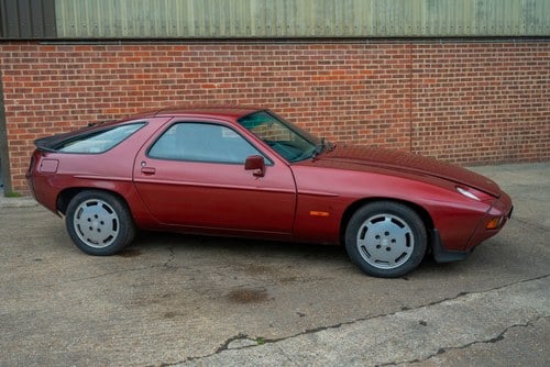 1985 Porsche 928 S2 RHD In vendita (immagine 4 di 222)