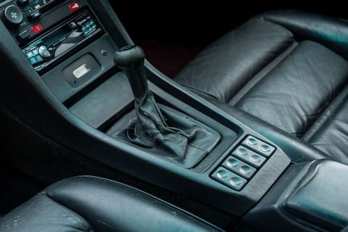 1985 Porsche 928 S2 RHD In vendita (immagine 33 di 222)