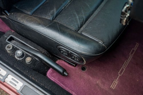 1985 Porsche 928 S2 RHD In vendita (immagine 43 di 222)