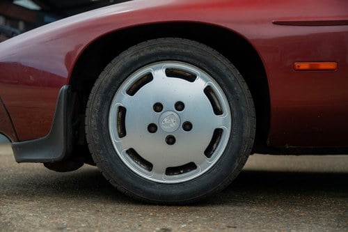 1985 Porsche 928 S2 RHD In vendita (immagine 13 di 222)