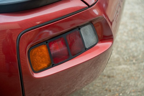 1985 Porsche 928 S2 RHD In vendita (immagine 122 di 222)