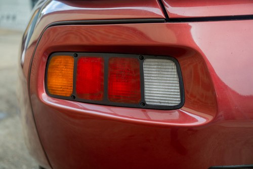 1985 Porsche 928 S2 RHD In vendita (immagine 123 di 222)