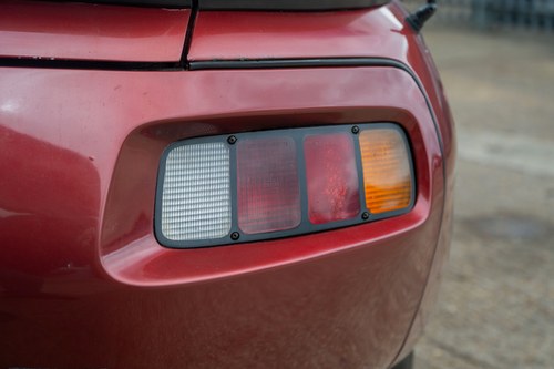 1985 Porsche 928 S2 RHD In vendita (immagine 124 di 222)