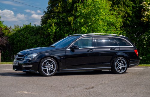 2014 Mercedes-Benz C63 AMG Estate For Sale (picture 7 of 178)