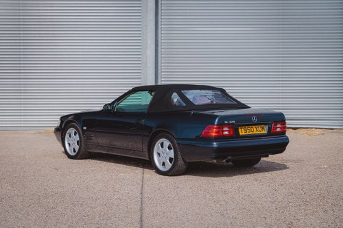 1999 Mercedes-Benz SL320 R129 Just 21,331 miles For Sale (picture 19 of 192)