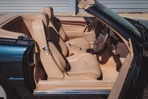 1999 Mercedes-Benz SL320 R129 Just 21,331 miles For Sale (picture 34 of 192)