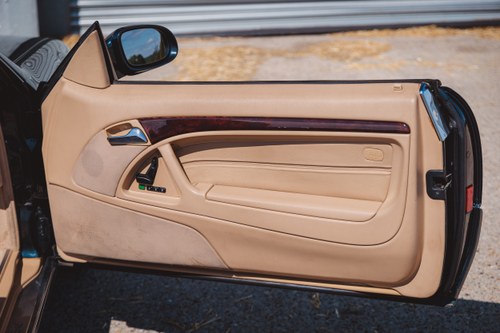 1999 Mercedes-Benz SL320 R129 Just 21,331 miles For Sale (picture 75 of 192)