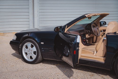 1999 Mercedes-Benz SL320 R129 Just 21,331 miles For Sale (picture 83 of 192)