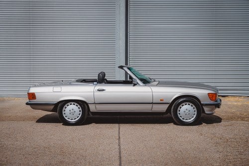 1986 Mercedes-Benz 300SL R107 51,251 miles till salu (bild 6 av 267)