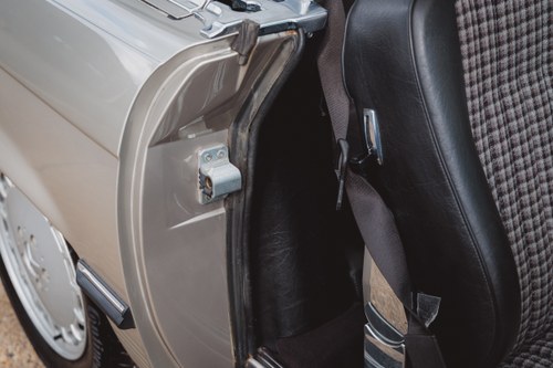 1986 Mercedes-Benz 300SL R107 51,251 miles till salu (bild 75 av 267)
