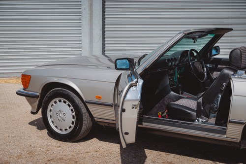 1986 Mercedes-Benz 300SL R107 51,251 miles till salu (bild 83 av 267)