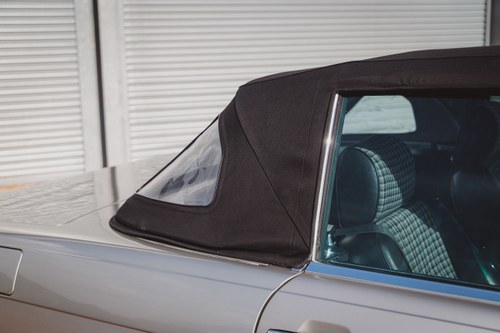 1986 Mercedes-Benz 300SL R107 51,251 miles till salu (bild 132 av 267)
