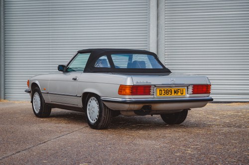 1986 Mercedes-Benz 300SL R107 51,251 miles till salu (bild 30 av 267)