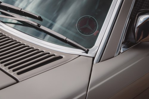 1986 Mercedes-Benz 300SL R107 51,251 miles till salu (bild 146 av 267)