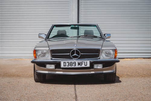 1986 Mercedes-Benz 300SL R107 51,251 miles till salu (bild 4 av 267)