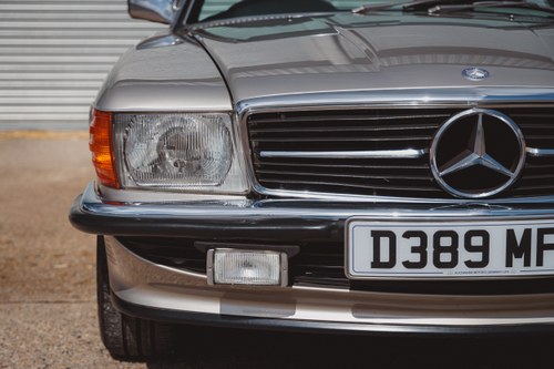 1986 Mercedes-Benz 300SL R107 51,251 miles till salu (bild 151 av 267)
