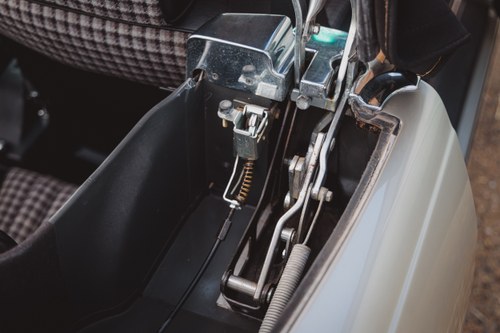 1986 Mercedes-Benz 300SL R107 51,251 miles till salu (bild 173 av 267)