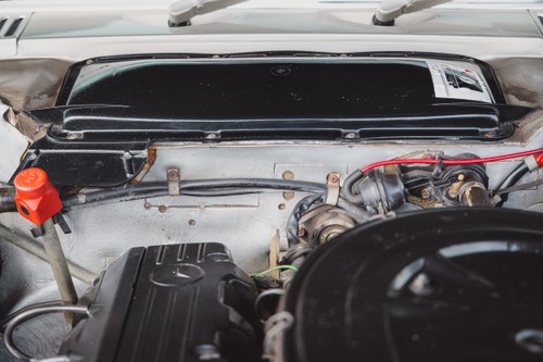 1986 Mercedes-Benz 300SL R107 51,251 miles till salu (bild 198 av 267)