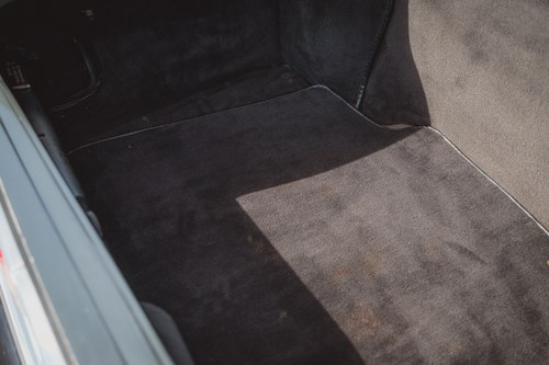 1986 Mercedes-Benz 300SL R107 51,251 miles till salu (bild 111 av 267)