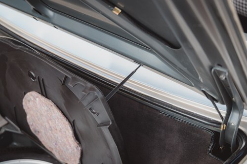 1986 Mercedes-Benz 300SL R107 51,251 miles till salu (bild 117 av 267)