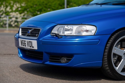 2005 Volvo V70 R AWD Te koop (foto 153 van 223)