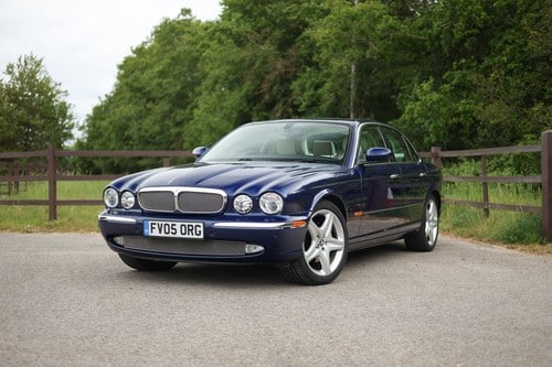 2005 Jaguar XJ6 Sovereign X350 For Sale (picture 2 of 237)