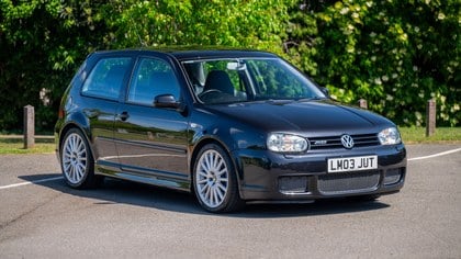 Volkswagen Golf R32