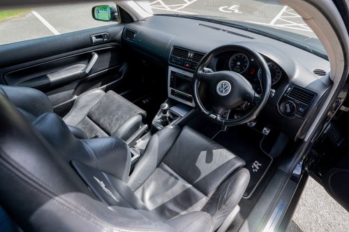 2003 Volkswagen Golf R32 For Sale (picture 96 of 178)