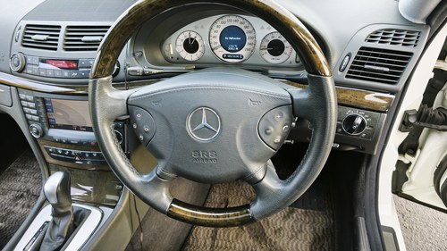 2005 Mercedes-Benz E500 Avantgarde A Te koop (foto 37 van 116)