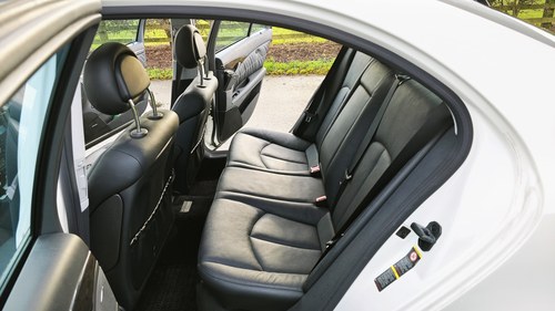 2005 Mercedes-Benz E500 Avantgarde A Te koop (foto 42 van 116)