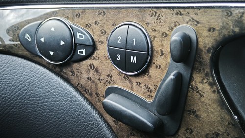 2005 Mercedes-Benz E500 Avantgarde A Te koop (foto 50 van 116)
