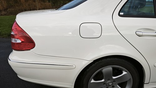 2005 Mercedes-Benz E500 Avantgarde A Te koop (foto 70 van 116)