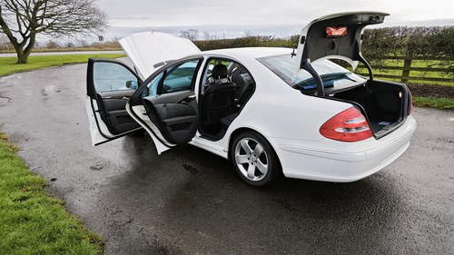 2005 Mercedes-Benz E500 Avantgarde A Te koop (foto 102 van 116)