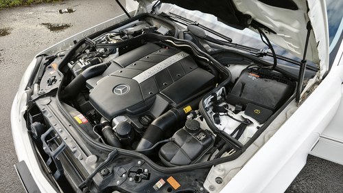 2005 Mercedes-Benz E500 Avantgarde A Te koop (foto 10 van 116)