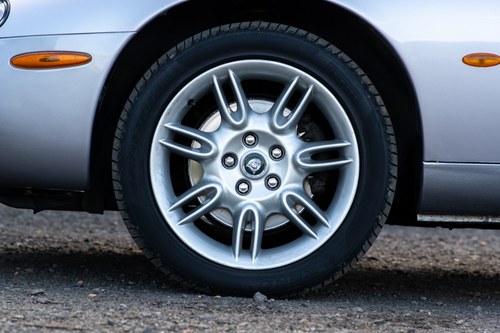 2001 Jaguar XK8 Convertible till salu (bild 30 av 135)