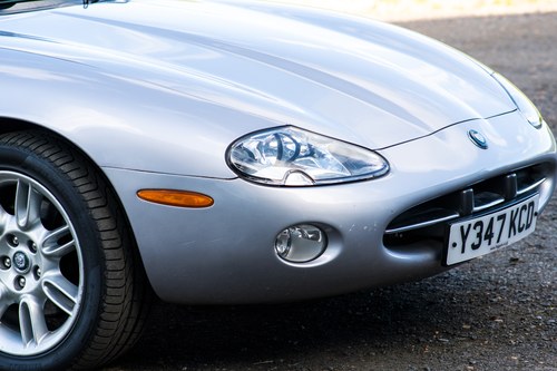 2001 Jaguar XK8 Convertible till salu (bild 95 av 135)