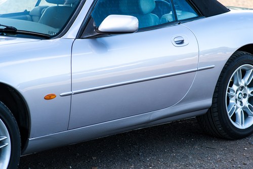 2001 Jaguar XK8 Convertible till salu (bild 100 av 135)