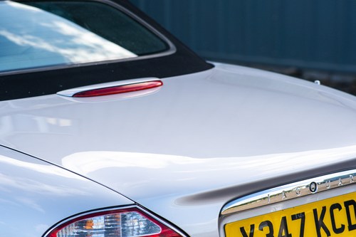 2001 Jaguar XK8 Convertible till salu (bild 105 av 135)