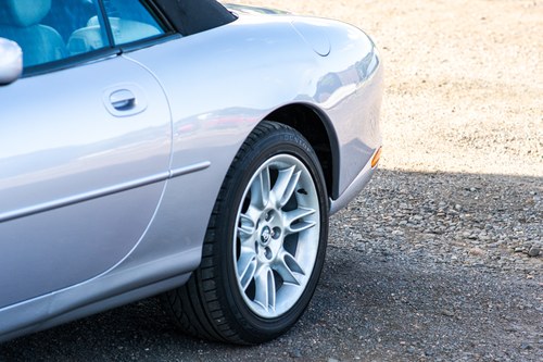 2001 Jaguar XK8 Convertible till salu (bild 107 av 135)