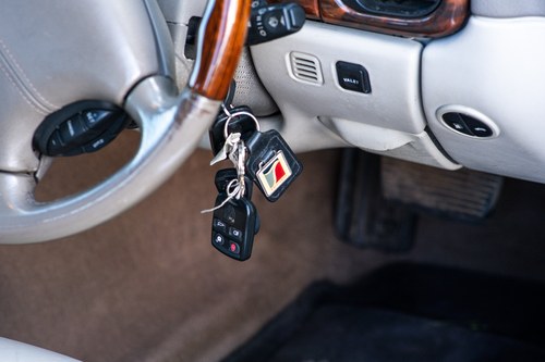 2001 Jaguar XK8 Convertible till salu (bild 72 av 135)