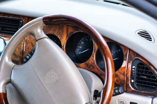 2001 Jaguar XK8 Convertible till salu (bild 43 av 135)