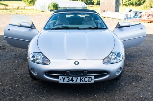 2001 Jaguar XK8 Convertible till salu (bild 20 av 135)