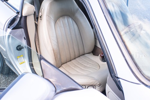 2001 Jaguar XK8 Convertible till salu (bild 62 av 135)