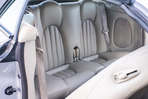 2001 Jaguar XK8 Convertible till salu (bild 65 av 135)